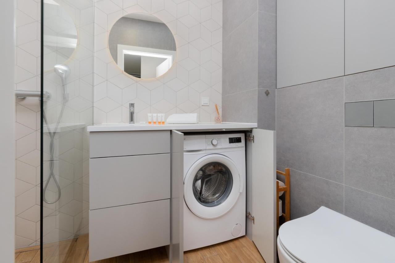 Bright & Trendy With Balcony By Renters Apartmán Gdaňsk